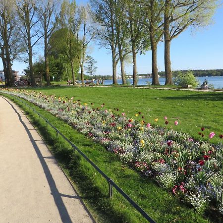 Ferienwohnungen "Marie" Mit Terrassen, Inclusive Park- Und Stellplaetze Am Haus, Mueritz-Strand Nur 700M, Altstadt 10Min, Ruhige Lage, 바렌 외부 사진