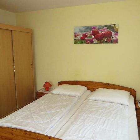 Ferienwohnungen "Marie" Mit Terrassen, Inclusive Park- Und Stellplaetze Am Haus, Mueritz-Strand Nur 700M, Altstadt 10Min, Ruhige Lage, 바렌 외부 사진