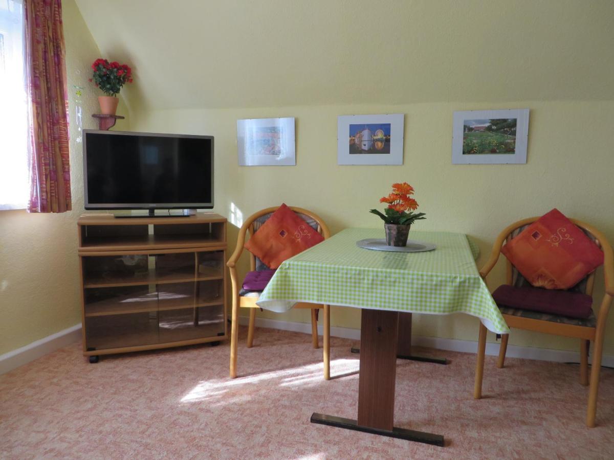 Ferienwohnungen "Marie" Mit Terrassen, Inclusive Park- Und Stellplaetze Am Haus, Mueritz-Strand Nur 700M, Altstadt 10Min, Ruhige Lage, 바렌 외부 사진